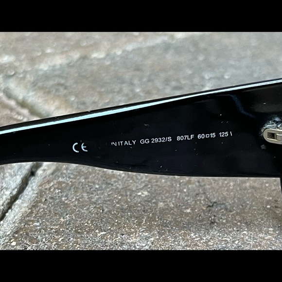 Gucci black sunglasses - Picture 11 of 13
